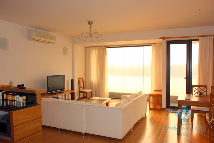 Luxury apartment for rent with 2 bedrooms in Au co st, Tay Ho, Ha Noi